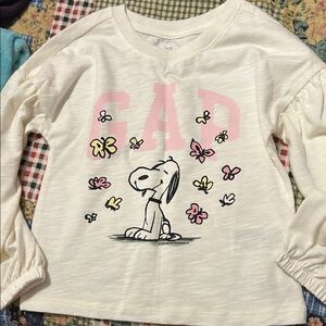 Gap snoopy shirt